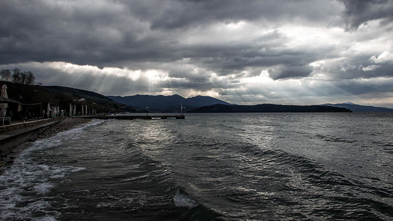 Ζάκυνθος: Έκλεισε η ακτοπλοϊκή γραμμή – Δεν θα ανοίξουν την Παρασκευή τα σχολεία